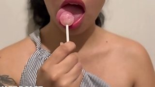 My beautiful stepsister shows me her tongue skills while touching herself for me