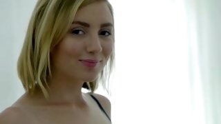 Cock Craving Teenager Cindy Purple Penetrates Her Pussy!