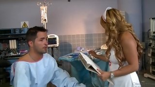 Big ass nurse in unifrom Baylee Lee in cosplay medical hardcore in the hospital