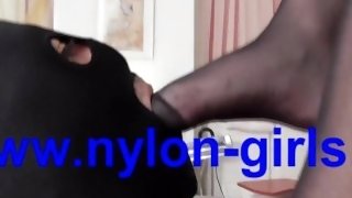 nylon toe sucking femdom