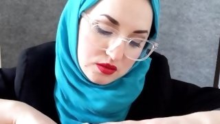 (347) Ruined Handjob with Scarf and Long Nails (720p)