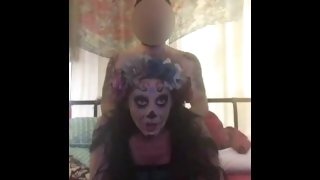 Sugar skull Latina invites me over to suck and fuck