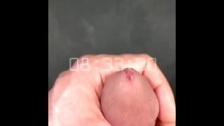 Japanese Guy gives a handjob masturbation. Ejaculating sperm like a fountain!