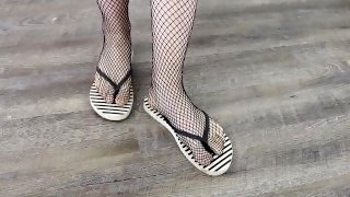 v507 Flip Flops, High Heels and Fishnets FREE PREVIEW