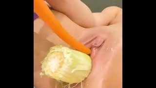 Amateur pawg milf hardcore rough sex and anal with vegetables until squirting orgasm.