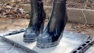 Splish Splash! 😈 boots & milk 😉 I just tried something. More in JuliaApril onlyfans