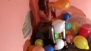 Helena Price Balloon Popping Fetish!