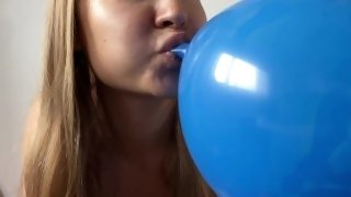Beauty inflates huge balloons! Fetish