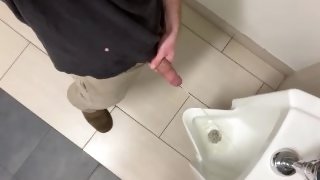 Peeing At Work💦