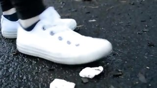 Marshmellow crush with white converse