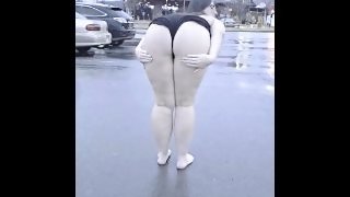 Hot Wife Flashes & Shows Ass- Barefoot in Public