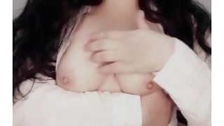 Una alumna del CONALEP envía un vídeo de ella masturbándose y pidiéndome que la folle para aprobar l