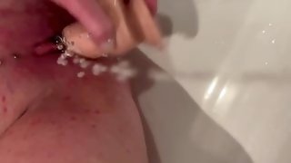 Shave my Pussy he Pee on Me