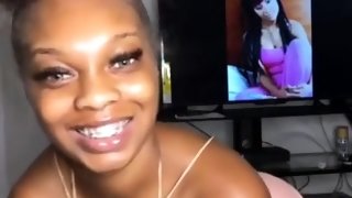 Curvy amateur ebony girl next door posing on webcam solo