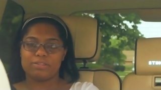 Girl FUCKS her Lyft driver in public- Lyft Rider CONFESSIONSxxx