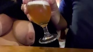 Cheers 🍻 Falshing tits