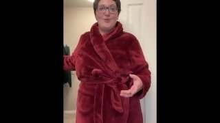 Sexy BBW Sings Song For You Naked