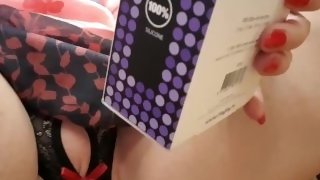 Sexshop - buying a buttplug. Husband talking with seller and wife showing pussy. Complete Videos.