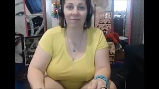 Mature Webcam Slut Translates Her Free Online Show